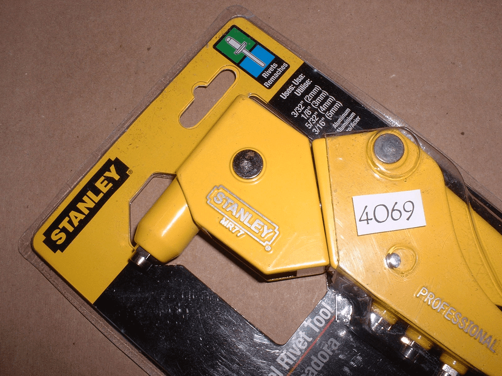 STANLEY Model MR77 360 Degree Swivel Head Pop Rivet Tool w/4 Selectable Sizes