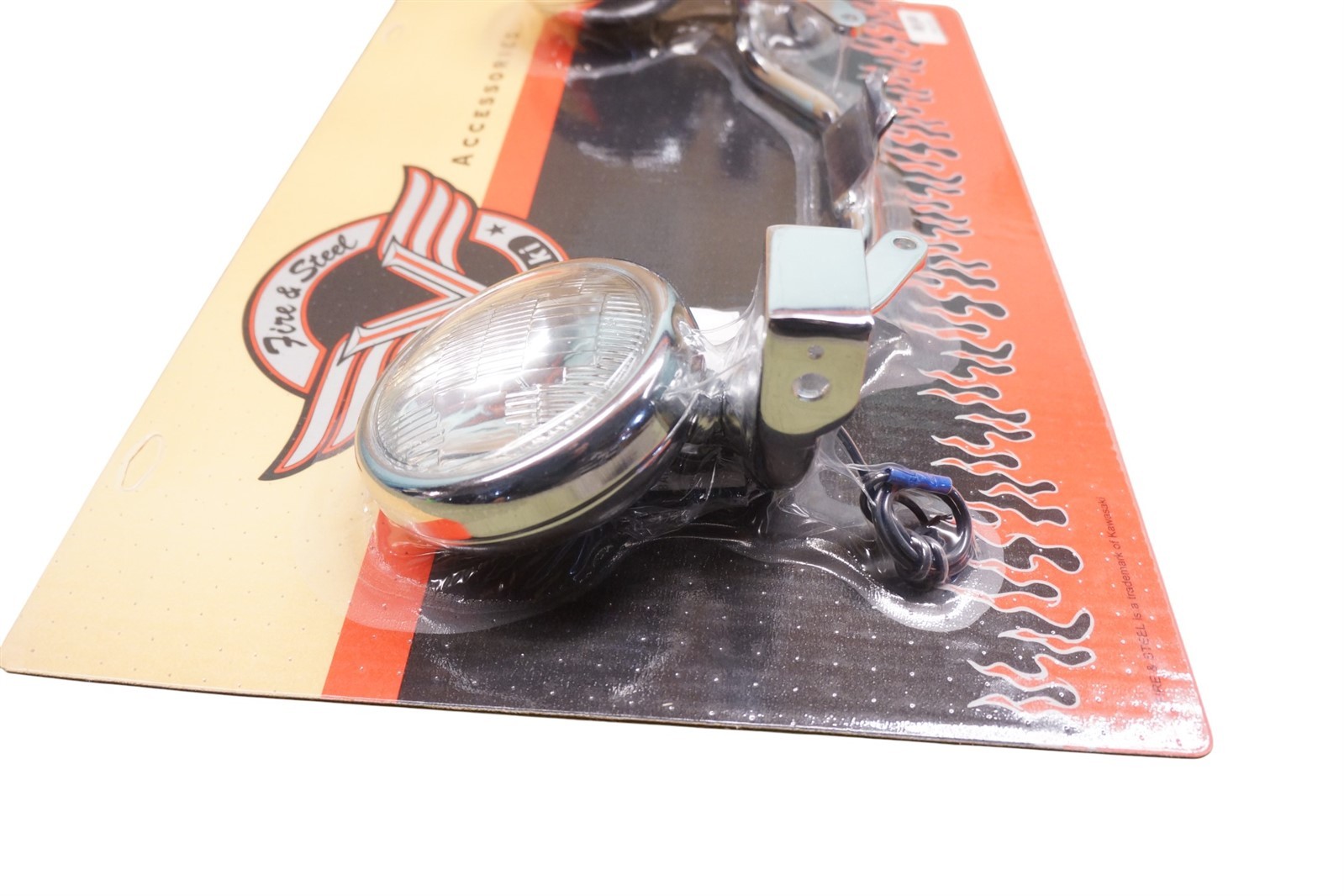 1999-2000 Kawasaki VN1500 Nomad K32001-004C NOS Driving Light Bar *2248A