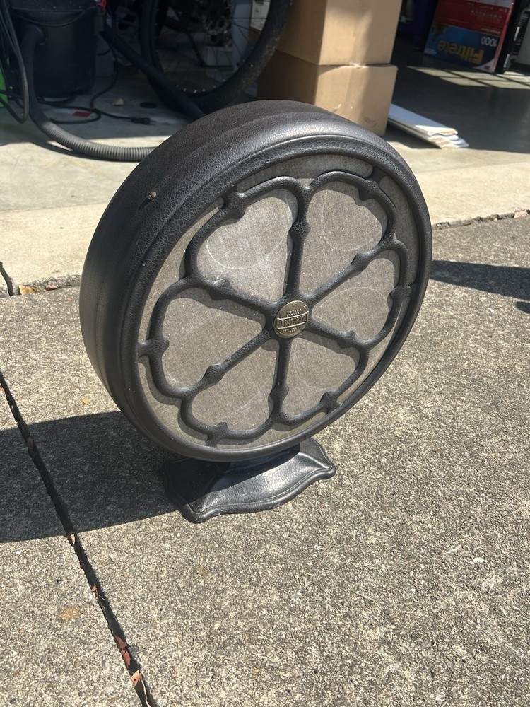 Flatiron Model-E Speaker oval, vintage style Bluetooth, tested and works