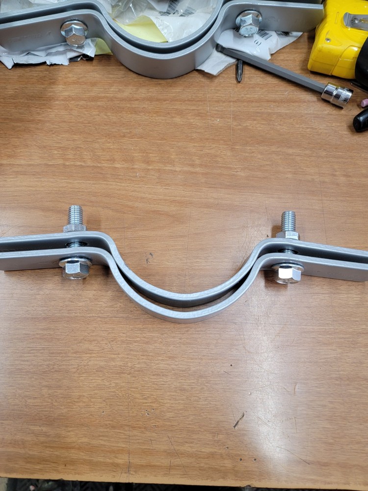 FNW Epoxy Plated Riser Clamp Set 4" 7022. 2pk