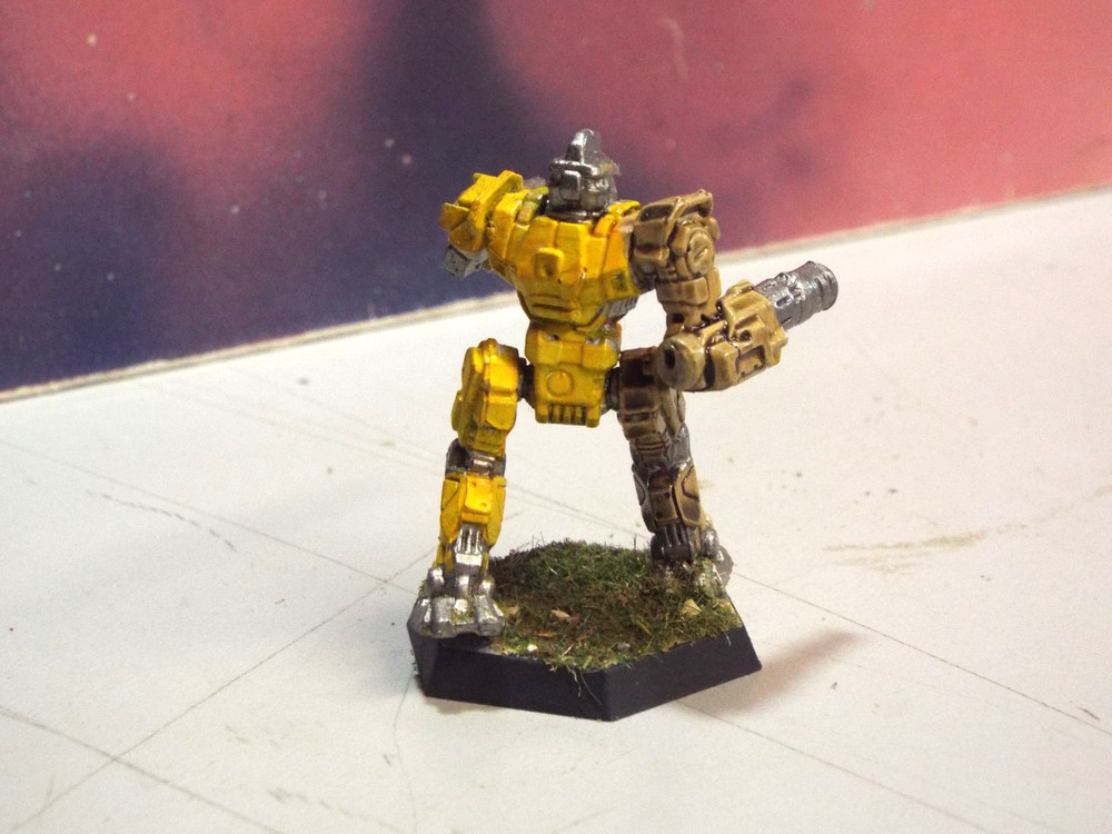 BATTLETECH CENTURION MECH (CATALYST, PLASTIC, PAINTED)