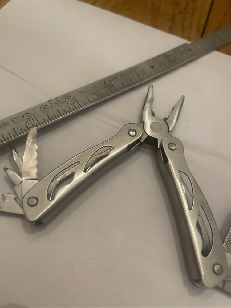 Multi Tool 8 Blades Unbranded