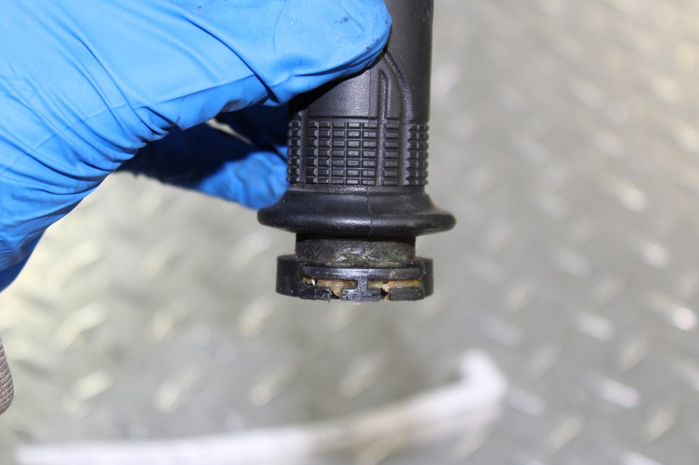 2013 HONDA CB500X RIGHT THROTTLE GRIP