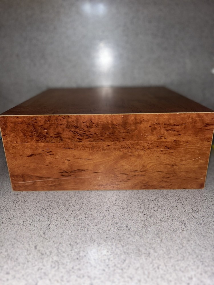 Madeira Thread Treasure Chest Embroidery Sewing Thread Germany Almost Complete