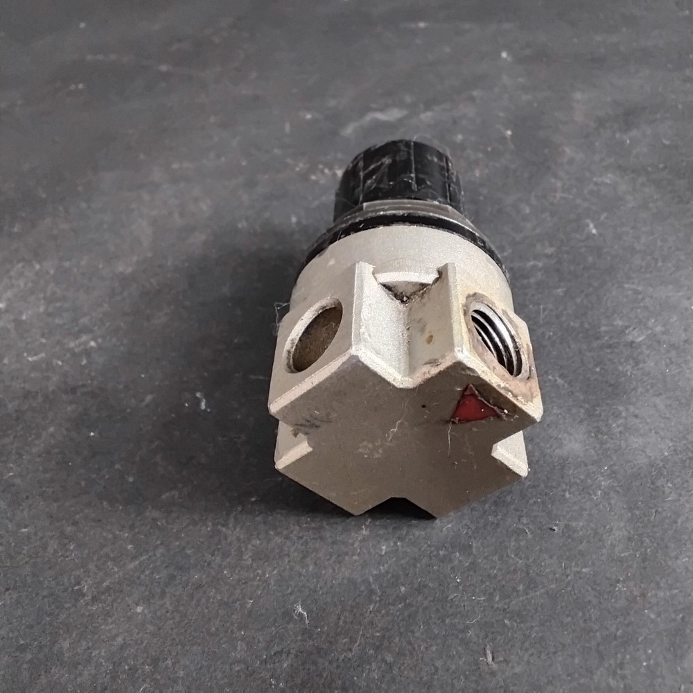 SMC NAR111-N01-X247 COMPRESSOR REGULATOR ($13 OBO)