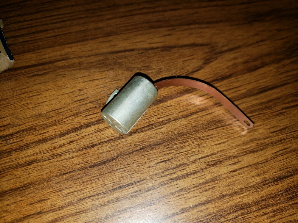 NOS Echlin AL127 Condenser