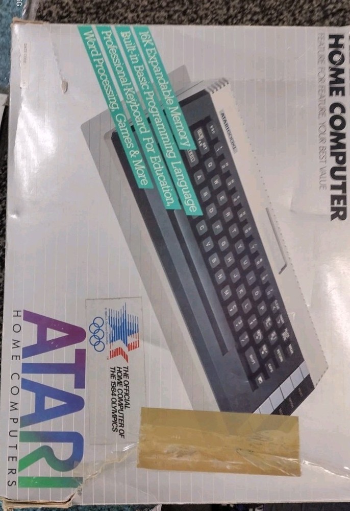 Atari 600XL VTG Home Computer Video Game Console Untested