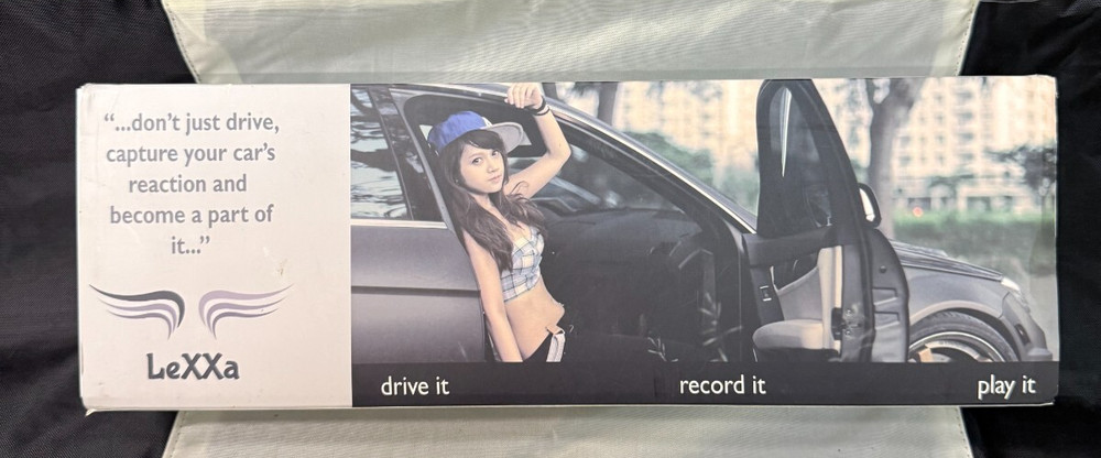 LeXXa Dashcam- Dual Recording Touchscreen mirror Display SET