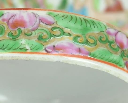 ANTIQUE CHINESE ROSE MEDALLION LIDDED JAR - 2 1/2" ROSE MEDALLION LIDDED JAR