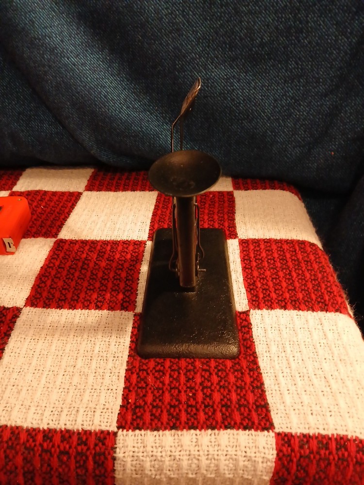 Antique "Mascot Egg Grading Scale"