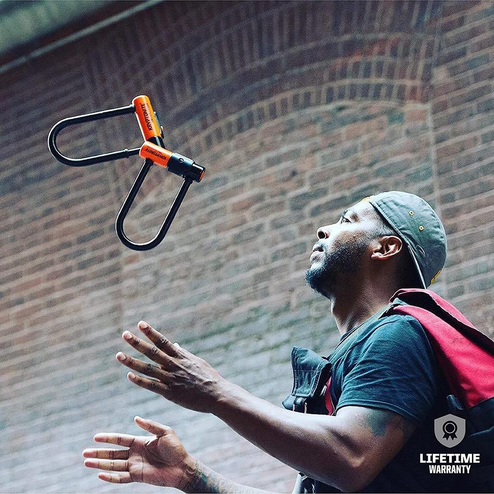 Kryptonite Evolution Series U-Lock 3 x 9.5" Keyed Black Includes Bracket