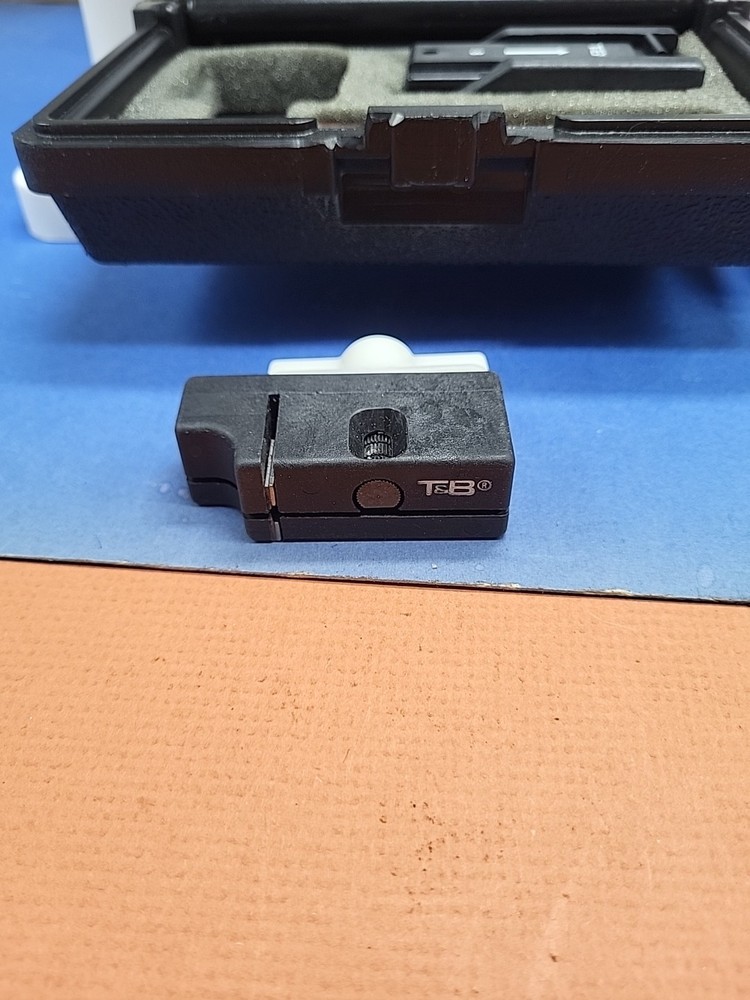 Thomas & Betts Versa - Trak Comminations Cable Intstalling Tool Kit No. UCCSK1 A