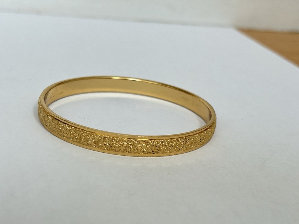 Vintage Monet Gold Tone Textured Bangle Bracelet B18