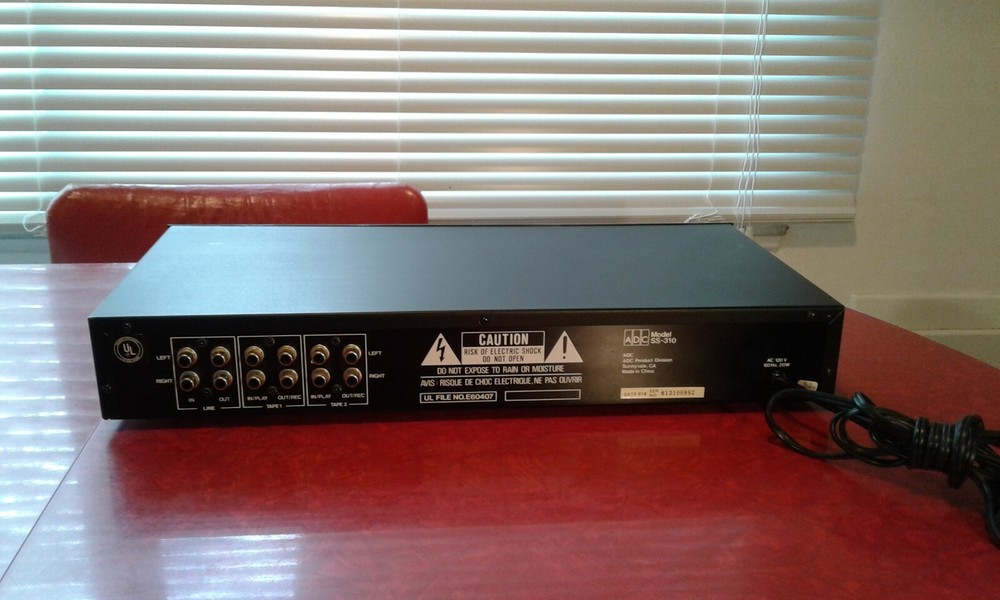 ADC SOUND SHAPER SS-310 STEREO FREQUENCY EQUALIZER . Beautiful