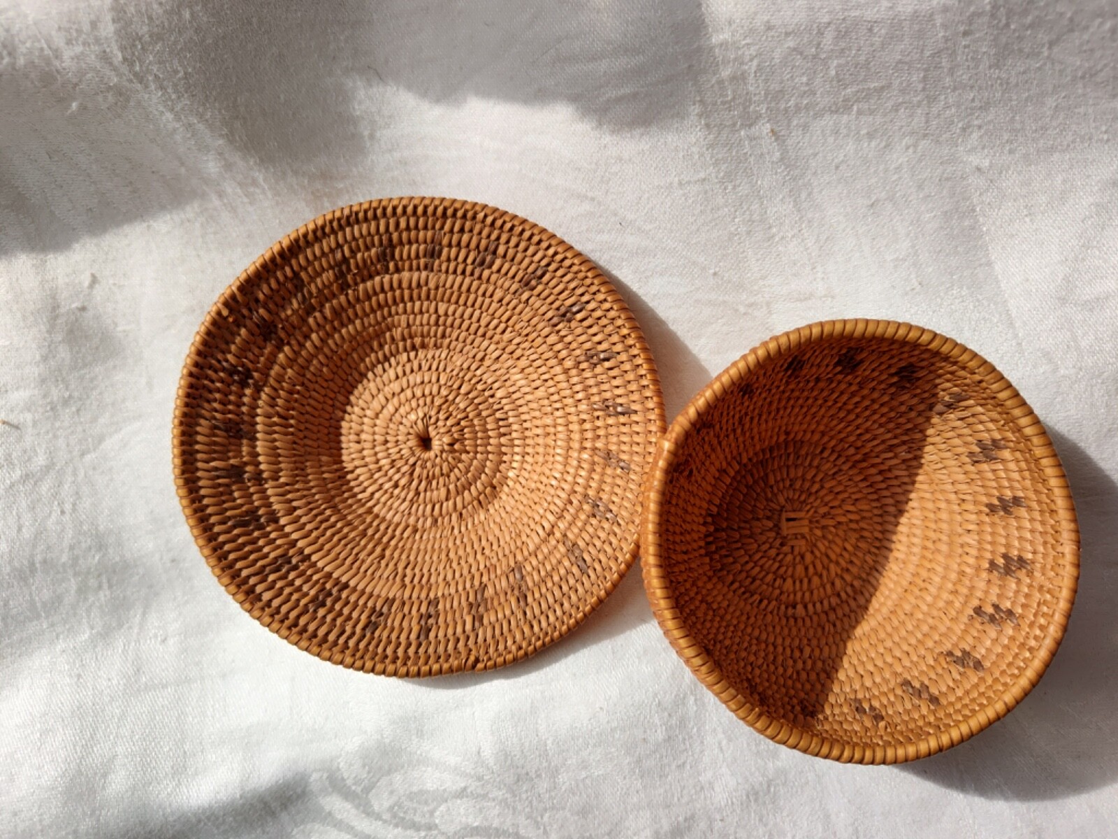 Unusual Havasupai Basket Cup with Tray/Saucer - cute, un-damaged basket set