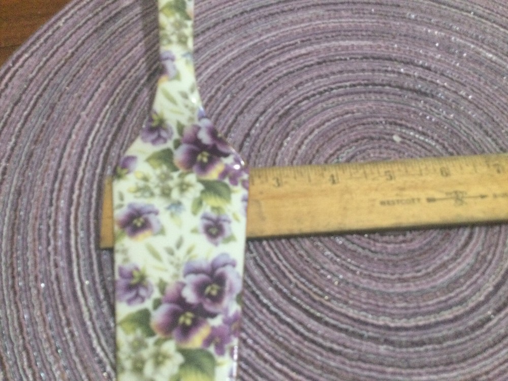 FORMALITIES BY BAUM BROS VIOLET CHINTZ COLLECTION CAKE/PIE SERVER