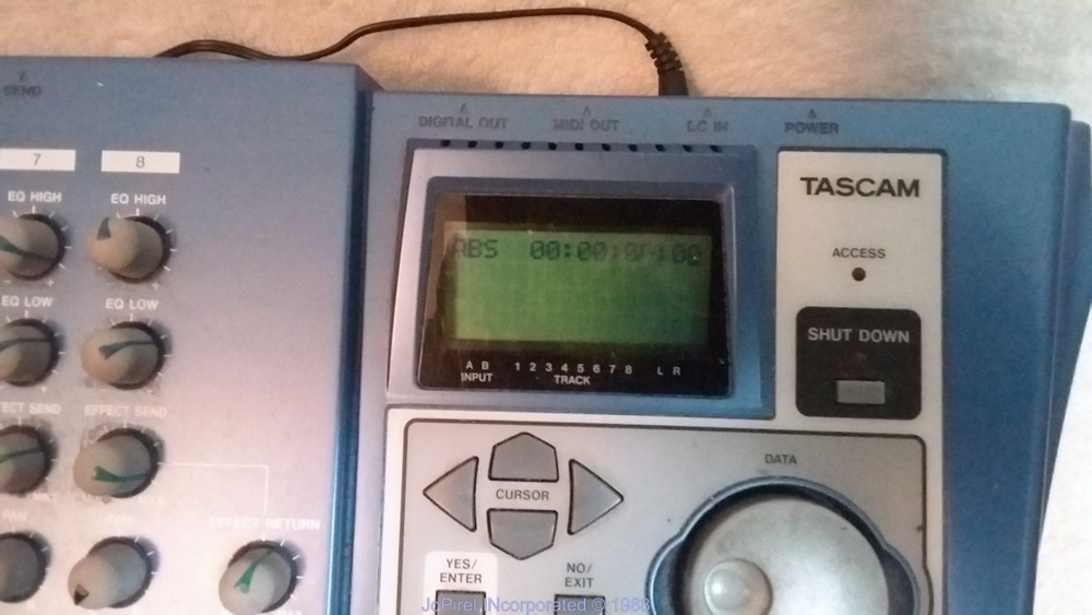 Tascam Portable Studio Digital Recorder DP-01