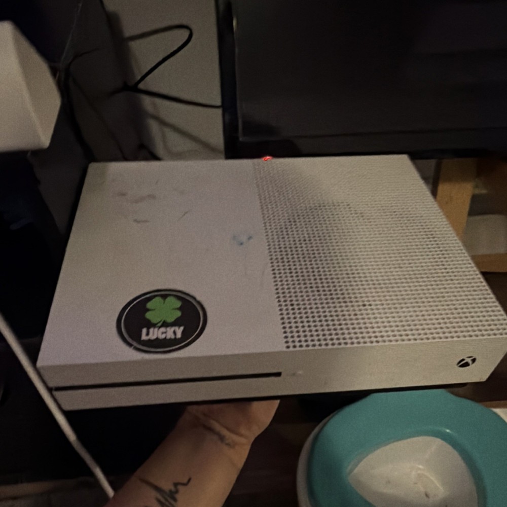 Microsoft Xbox One S White Home Console HDMI Blu-Ray Compatible