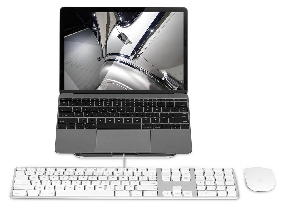 Mount-It! Tilted Laptop Riser for MacBook and iPad Pro - Ergonomic Silver