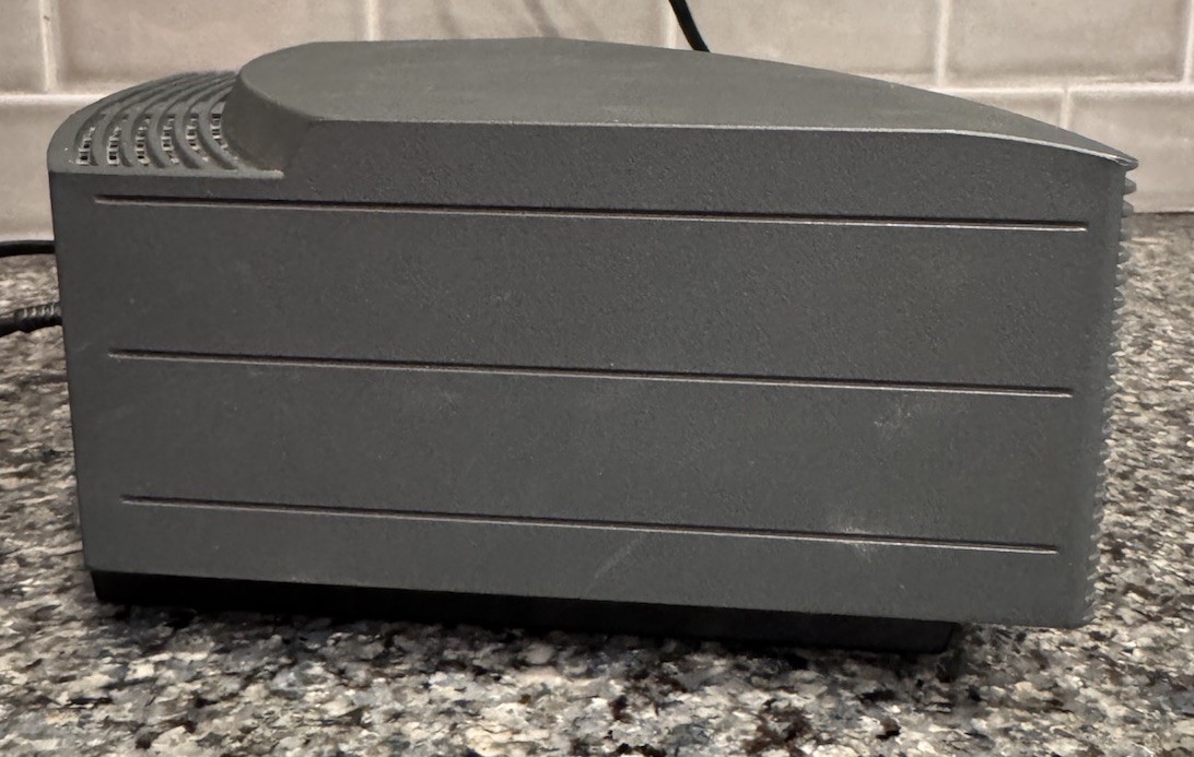 Bose WAVE Radio II AM/FM And Aux Plug With Remote Works Great! Same Day Shipping