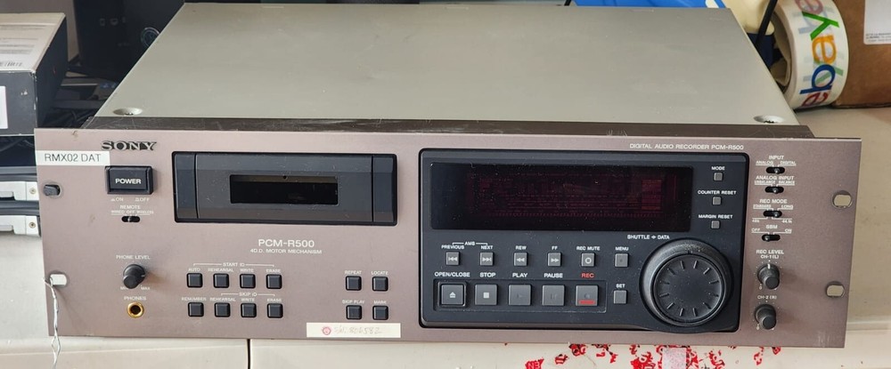 SONY PCM-R500 Digital Audio Tape DAT Deck
