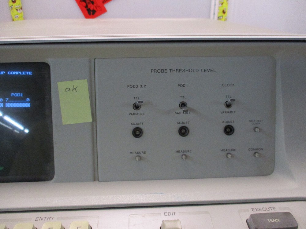 hewlett packard HP 1615A logic analyzer [2*I-19.75]