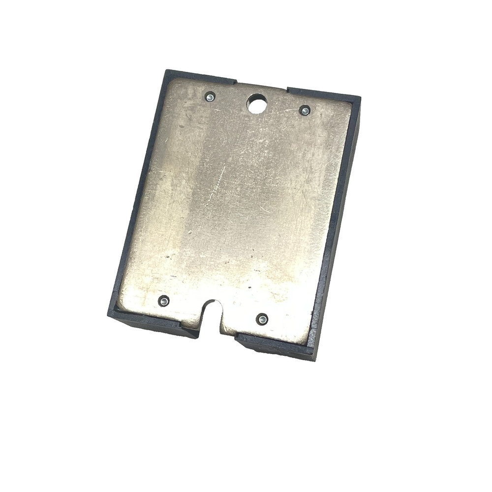 crydom A1210 solid state relay 120vac, 10a 90-280 vac