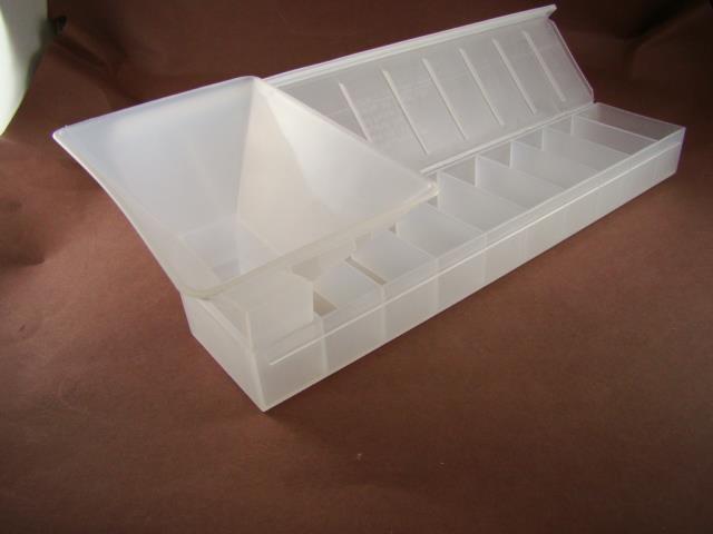 Rock / Gem / Ore Sample Kit - Funnel & 10 compartment Container Gold-Silver