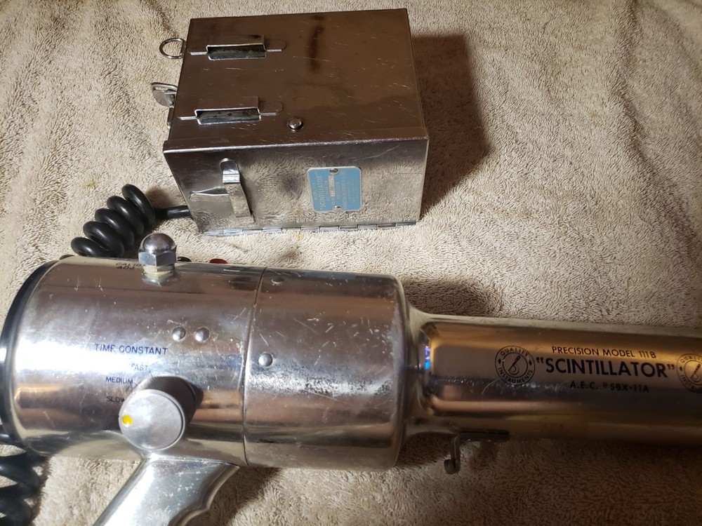 SCINTLLATOR PRECISION MODEL 111B SYSTEM