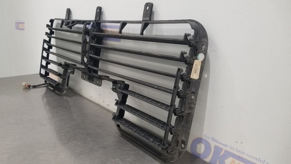 18 CHEVY SILVERADO 1500 6.2L AIR SHUTTER ASSEMBLY