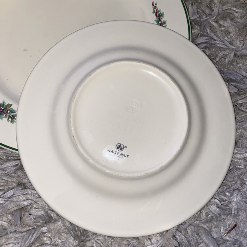 Pfaltzgraff Holly Joy 4 pc Place Setting
