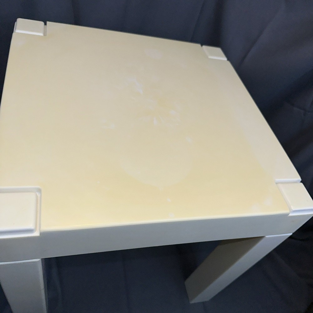 1980s Cube End Side Table Removable Legs 14x14x14 ****Discolored Plastic