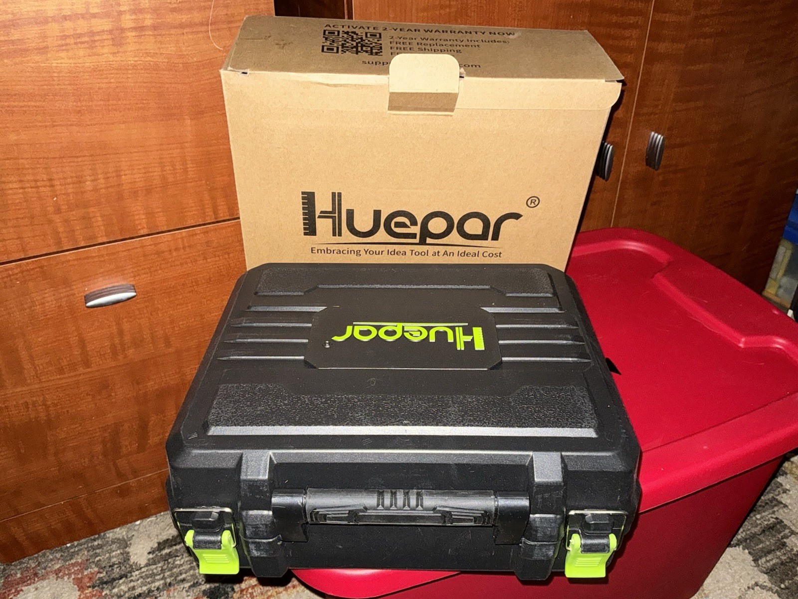 Huepar 4D 360 Self-Leveling Cross Line Laser Level New With Case LS04CG