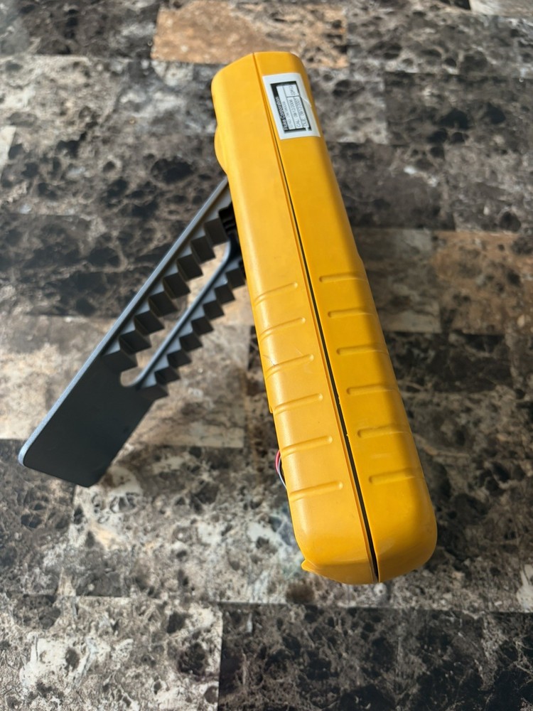 Fluke 43B Handheld Power Quality Analyzer, does not work