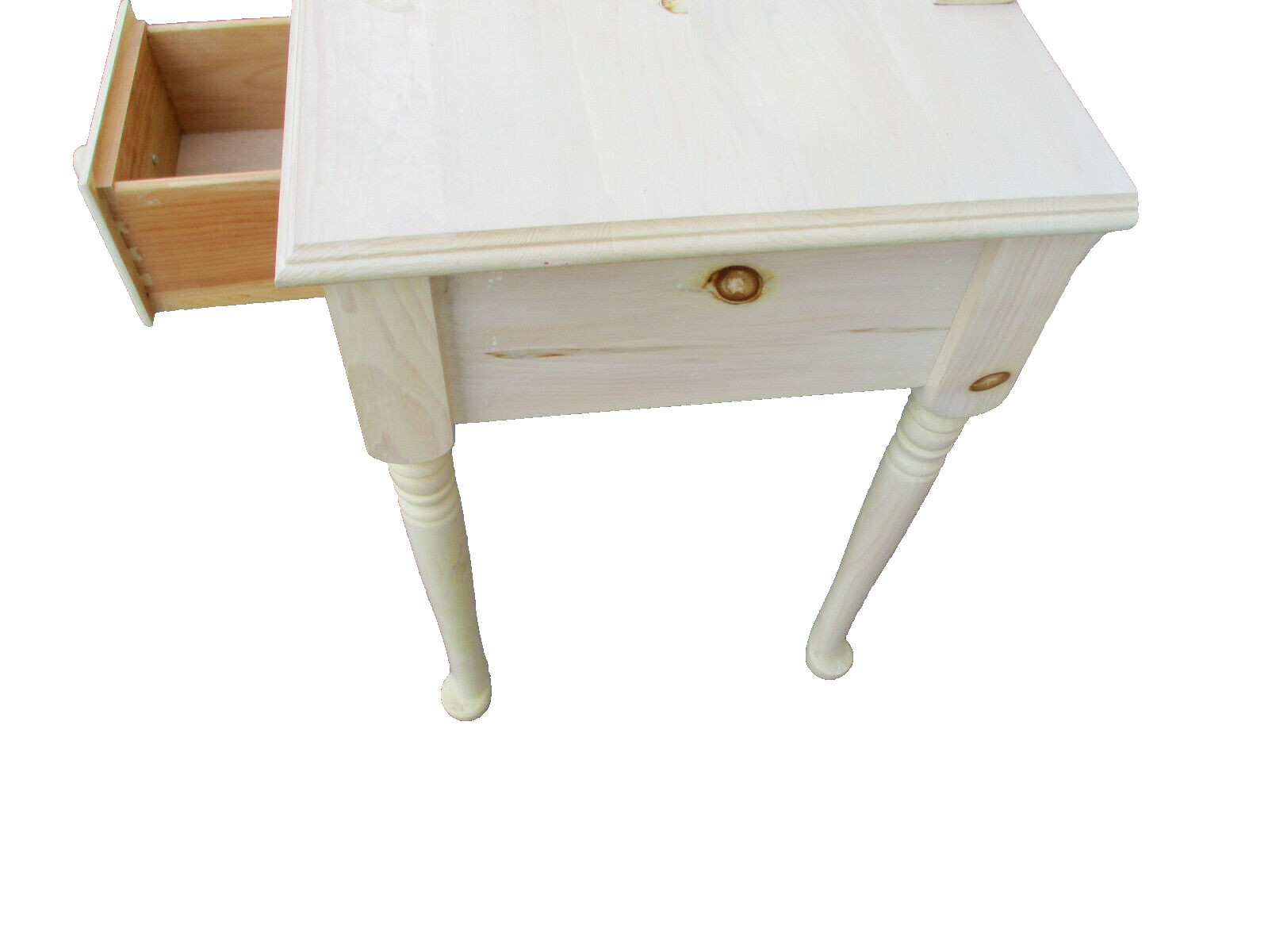 62922 Master Craft Hand Made Vanity Desk with Mirror