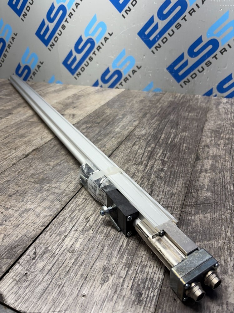 TR ELECTRONIC LINEAR ENCODER LP 38 307-00364 1050mm MEASURE LENGTH