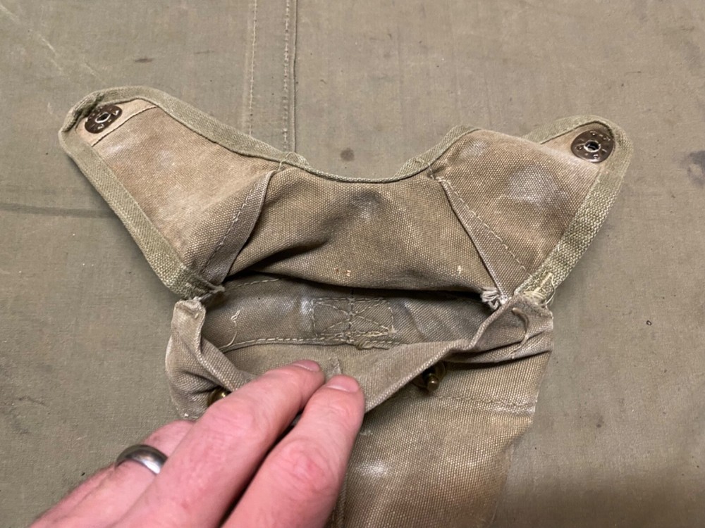 ORIGINAL WWII US USMC MARINE P1941 3RD PATTERN CANTEEN COVER