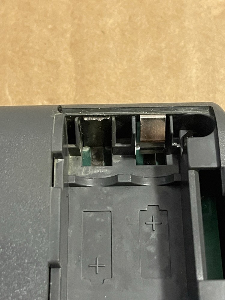 Fluke 620 LAN Cablemeter Cable Tester with Carrying Case (As Is Read Info)