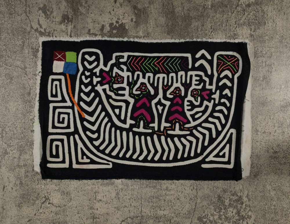 Classic Black And White Boat People Mola