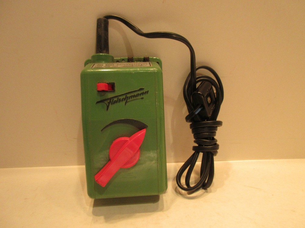 Fleischmann Transformer Type 710 14V Model Railroad Train Accessory Not Working