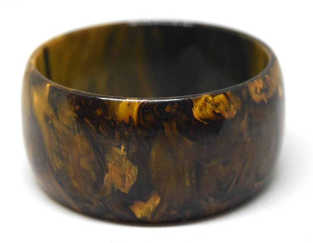 Beautiful Vintage Bakelite Bangle/Bracelet