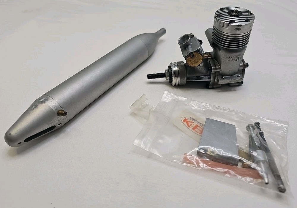 Rc Engine K&B 40 Model Airplane Engine  With muffler