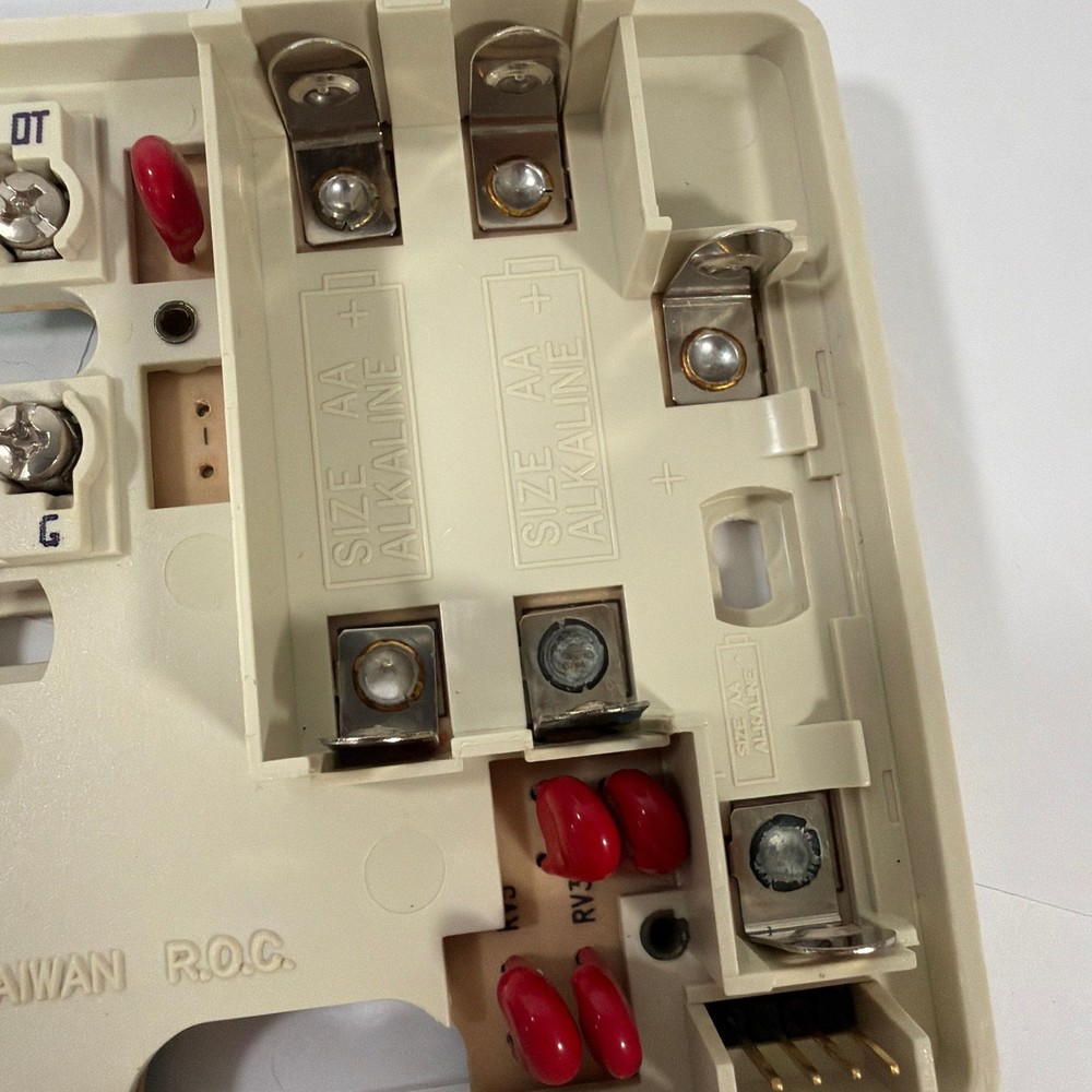 Honeywell T8602C2000 Programmable Thermostat Beige