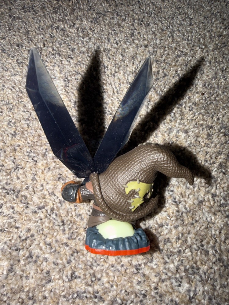 Activision Skylanders Trap Team Short Cut Action Figure