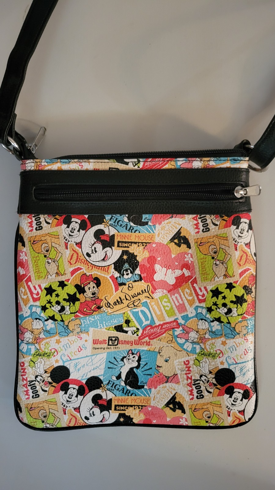 Disney Parks NWOT Retro Classic Disney Movies Characters Crossbody Bag