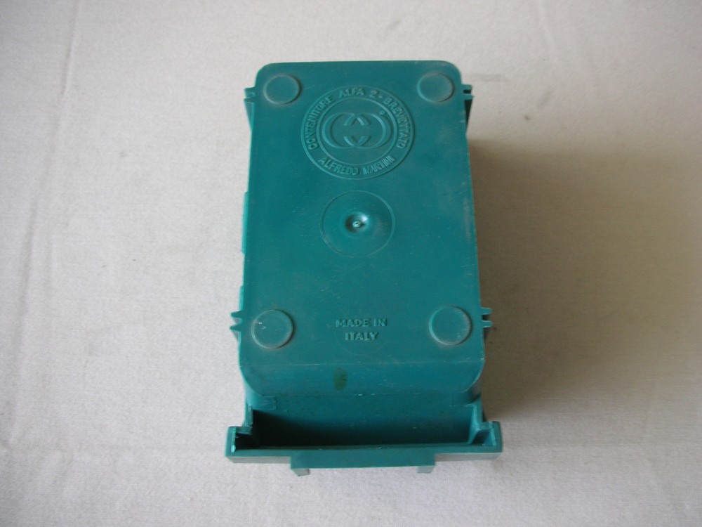 Alfa 2 Alfredo Martini Wolf's Mouth Container