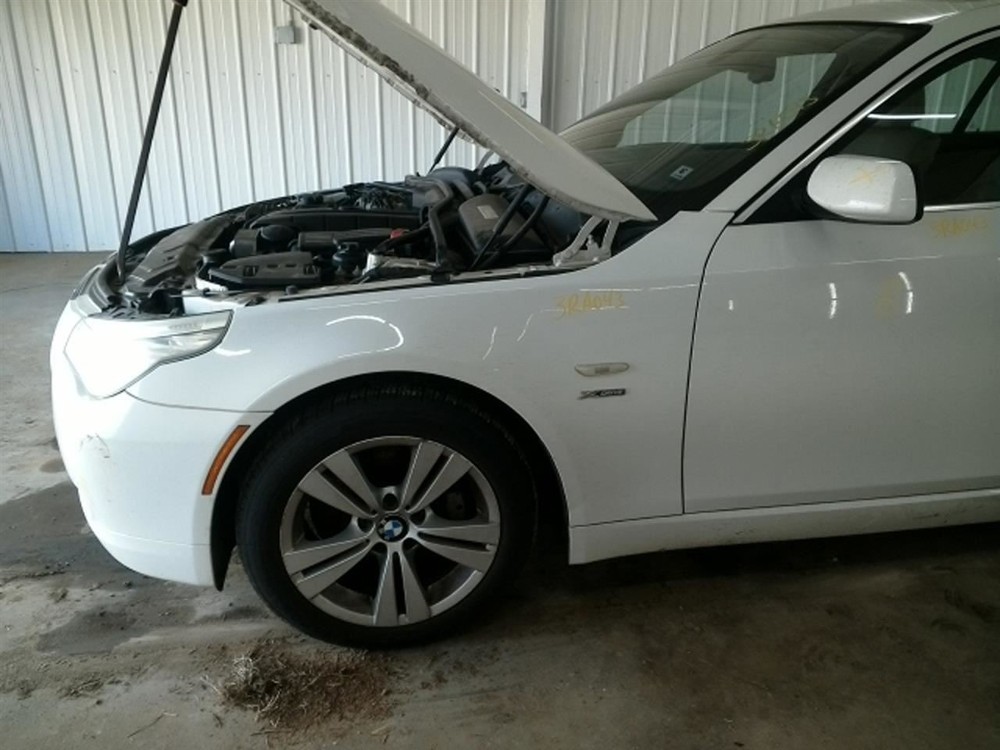 528I 2010 High Mounted Stop Light 104788876