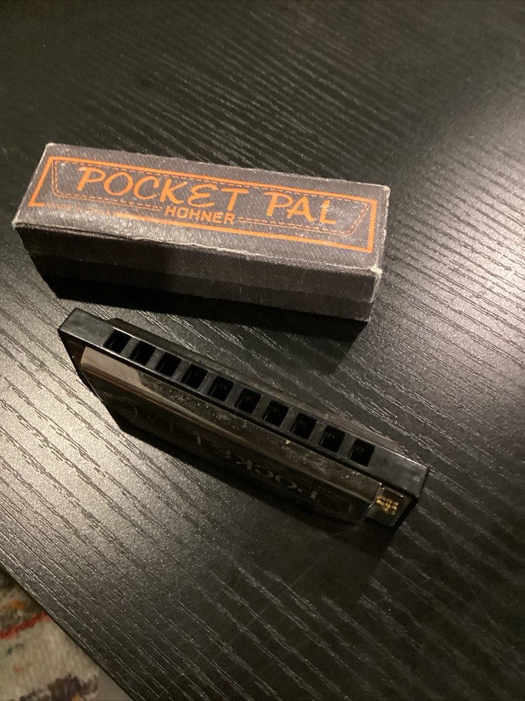 NICE HOHNER POCKET PAL HARMONICA IN BOX