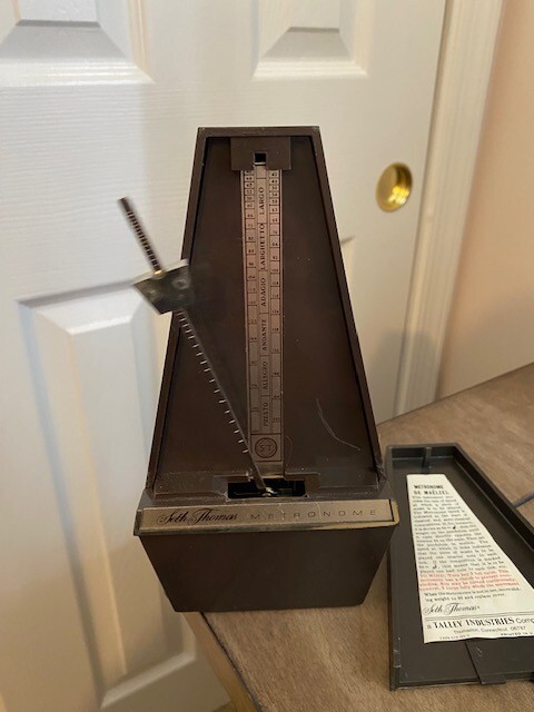 Vintage Seth Thomas Metronome Model# 1104 Conductor