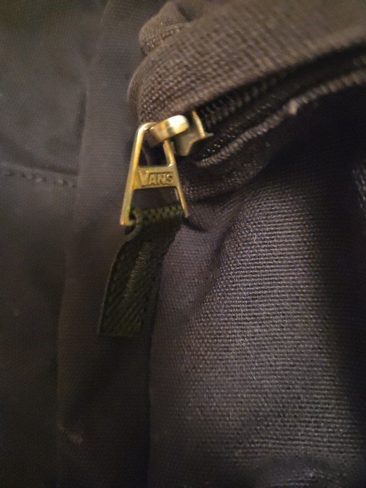 Rare VANS Off the Wall Old Skool Backpack Blk W/ Rainbow Patch & Stitching